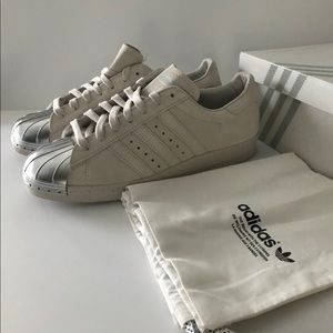 NIB adidas Originals Superstar With Silver Toe Cap